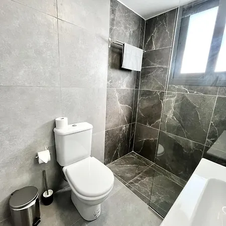 Nyaraló Lumiere House Limassol